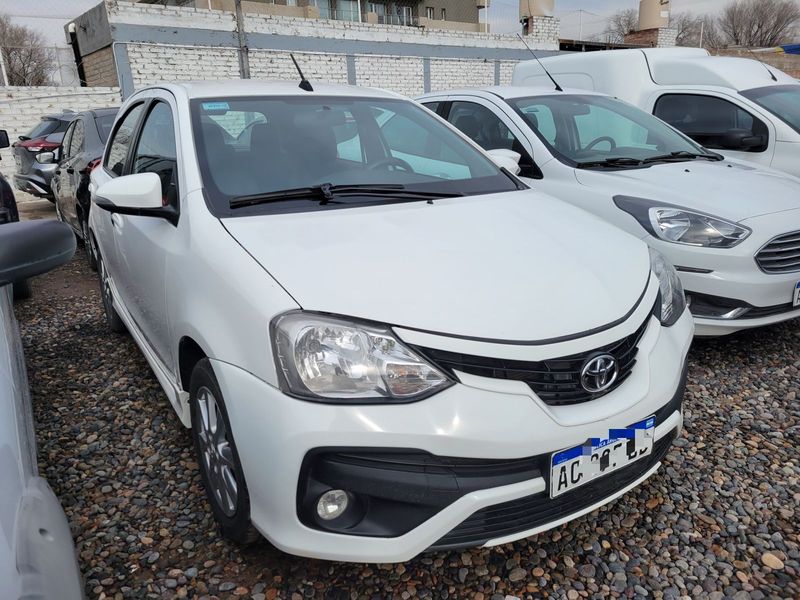 Etios 2018